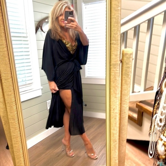 FP Beach Dresses & Skirts - 🔥Free People,FP Beach,Kauai black wrap, Gorgeous oversized Dress,Size Med.